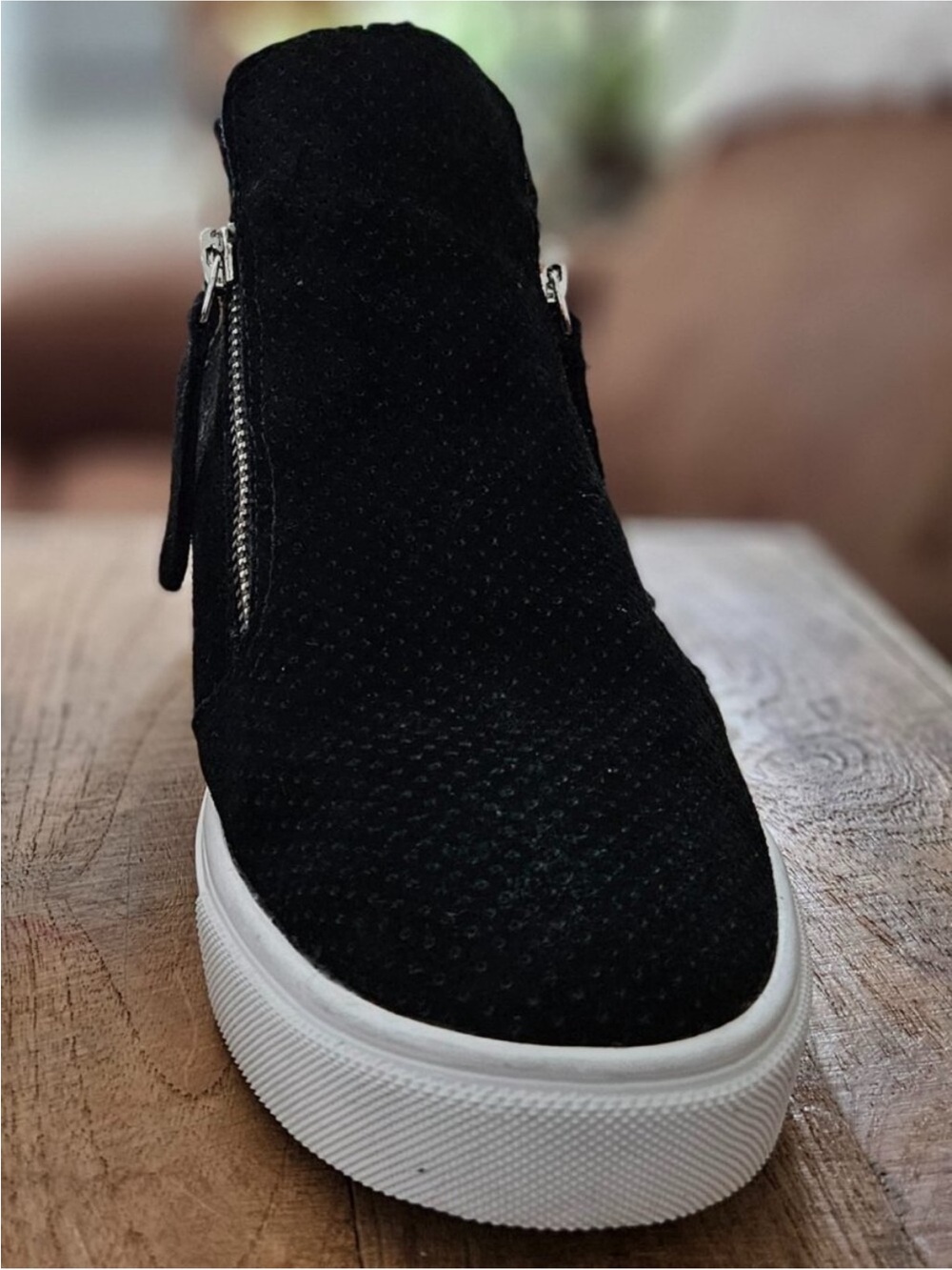 Steve Madden Caliber Wedge Black Suede high-top sneakers size 8.5M
